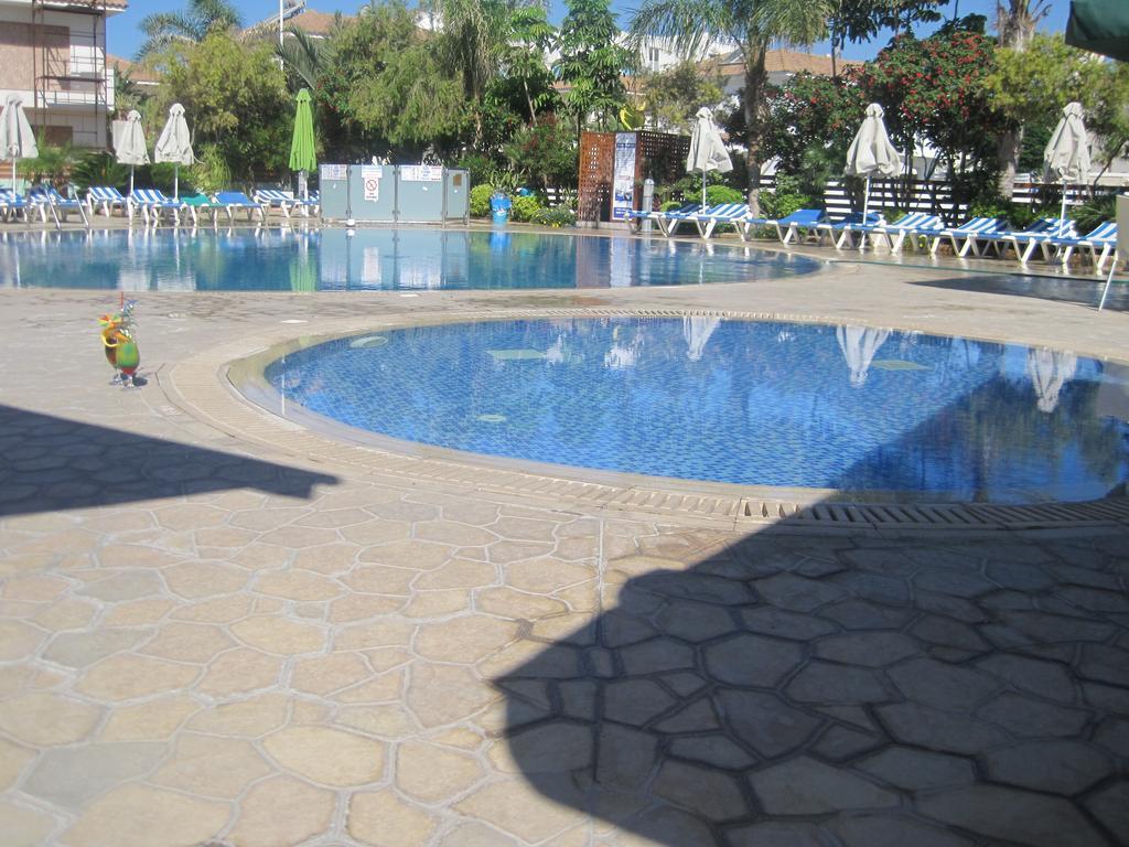 Polyxenia Isaak Villa Heaven Pernera Protaras Buitenkant foto